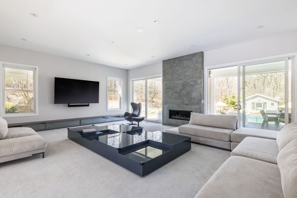 Fireplace, Fitness Equipment, Interior, Living room, Recessed Lighting