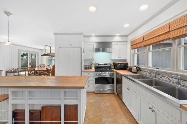 Dining room, Interior, Kitchen, Pendant Lights, Recessed Lighting, Stainless Steel Appliances