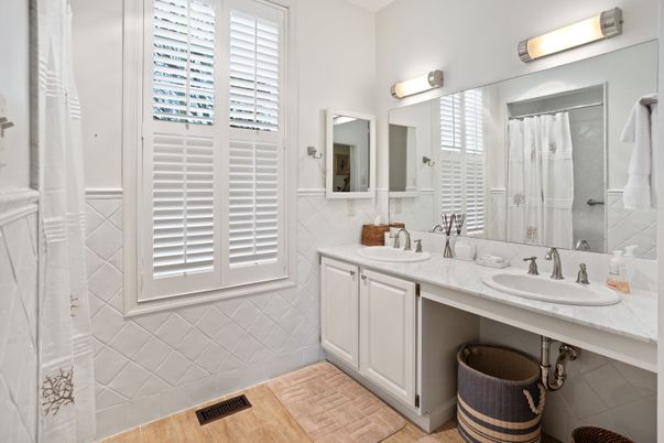 Bathroom, Dual Sink Vanities, Interior