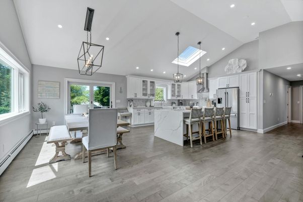 Dining room, Interior, Kitchen, Pendant Lights, Recessed Lighting, Wood Texture Flooring