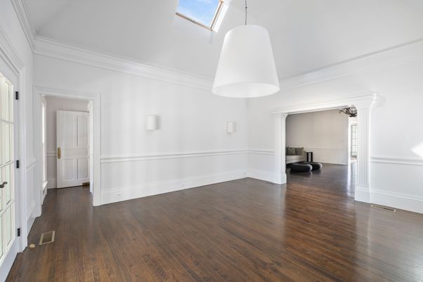 Interior, Pendant Lights, Wood Texture Flooring