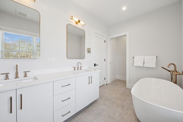 Bathroom, Dual Sink Vanities, Free Standing Baths, Interior, Recessed Lighting