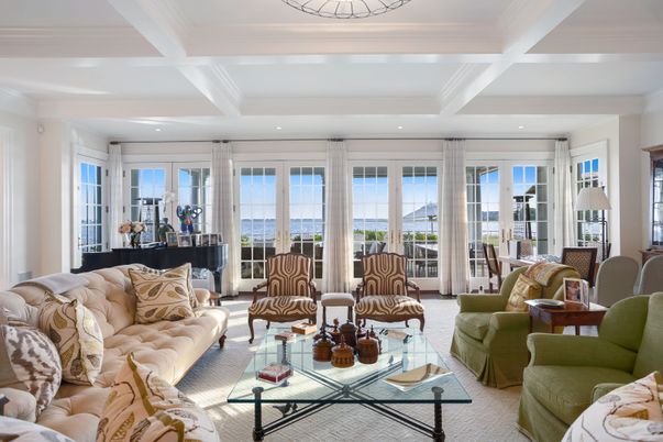 Interior, Living room, Piano, Recessed Lighting