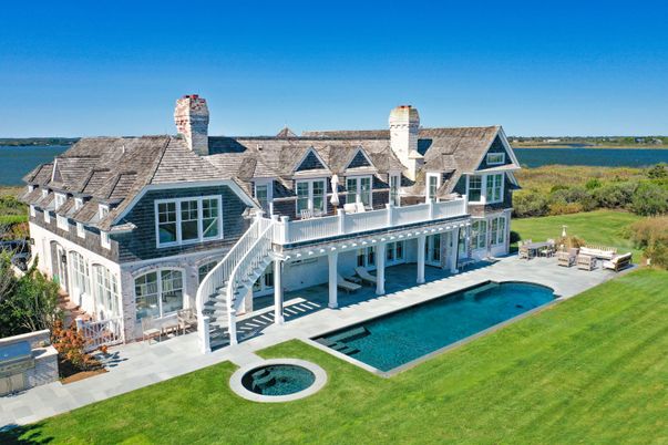 Exterior, Pool, Water