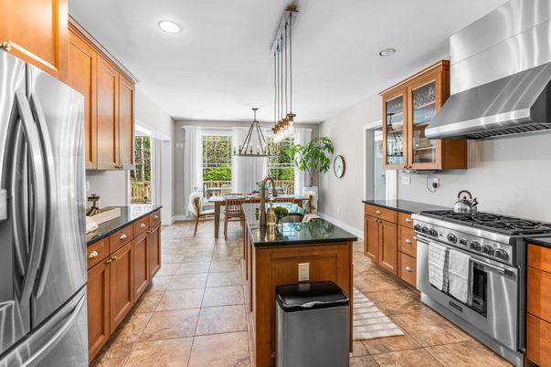 Dining room, Interior, Kitchen, Pendant Lights, Recessed Lighting, Stainless Steel Appliances
