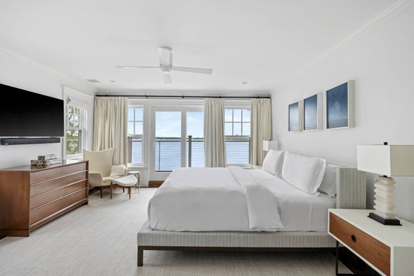 Bedroom, Interior, Water