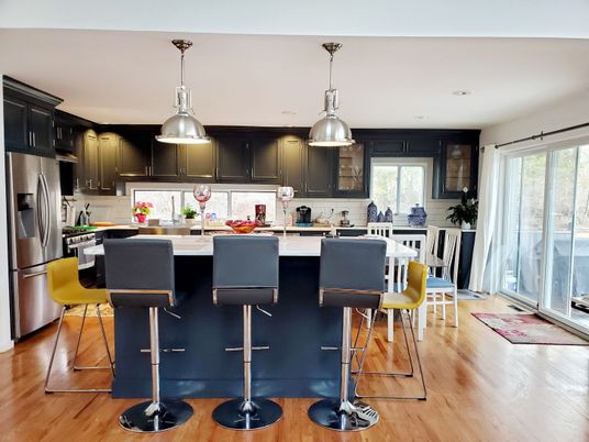 Dining room, Interior, Kitchen, Pendant Lights, Stainless Steel Appliances, Wood Texture Flooring