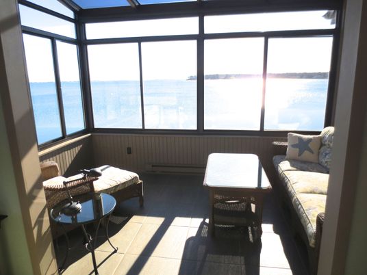 Interior, Sun Room, Water