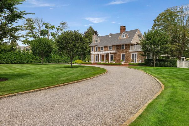 Backyard, Exterior, Facade, Brick Facade, French Provincial