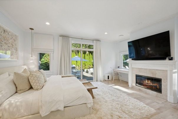 Bedroom, Fireplace, Interior, Pendant Lights, Recessed Lighting, Wood Texture Flooring