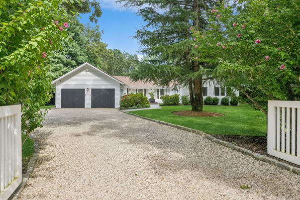Backyard, Detached Garage, Exterior