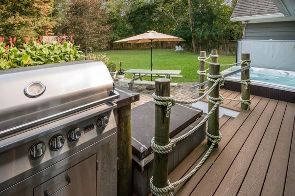 Exterior, Hot Tub