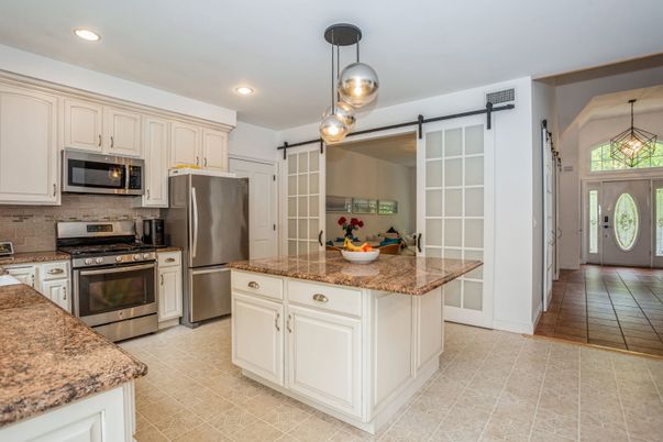 Interior, Kitchen, Pendant Lights, Recessed Lighting, Stainless Steel Appliances