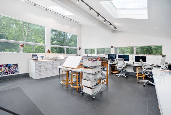 Home Office, Interior