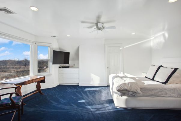 Bedroom, Interior, Recessed Lighting