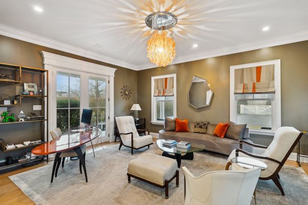 Chandelier, Dining room, Interior, Living room, Recessed Lighting, Wood Texture Flooring