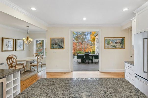 Chandelier, Dining room, Interior, Recessed Lighting, Wood Texture Flooring