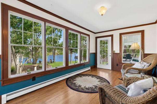 Interior, Living room, Sun Room, Water, Wood Texture Flooring
