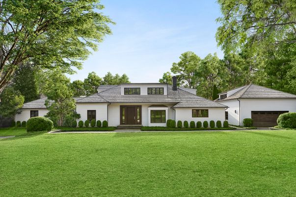 Attached, Backyard, Exterior, Facade, Modern