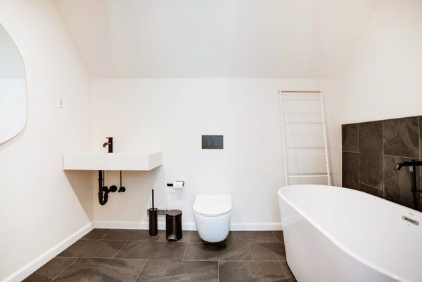 Bathroom, Free Standing Baths, Interior