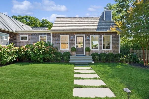 Exterior, Facade, Cape Cod