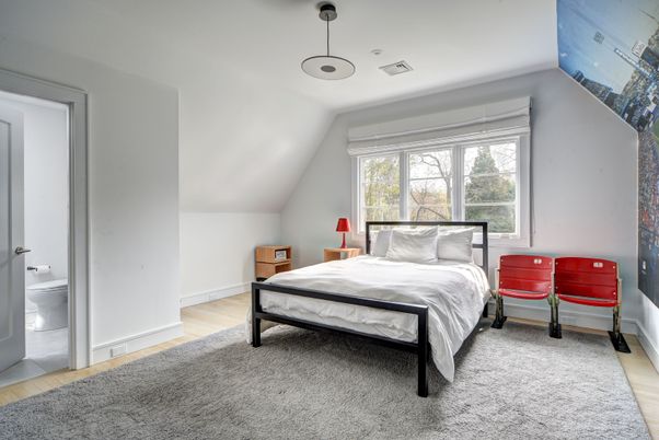 Bathroom, Bedroom, Interior, Pendant Lights, Wood Texture Flooring