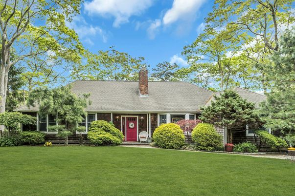 Exterior, Facade, Brick Facade, Cape Cod