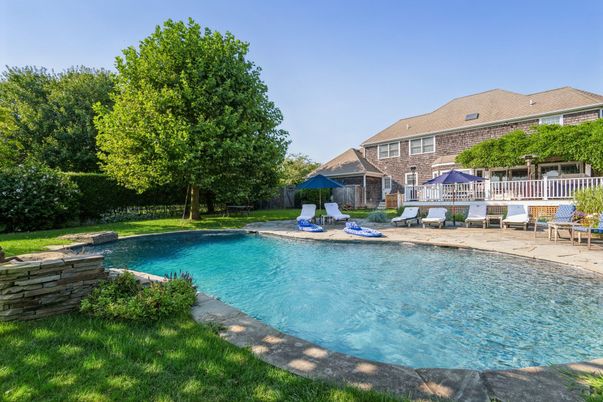 Exterior, Playground, Pool