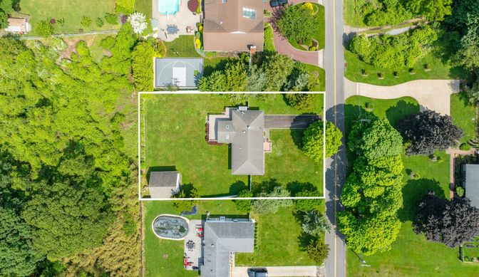 Exterior, Drone