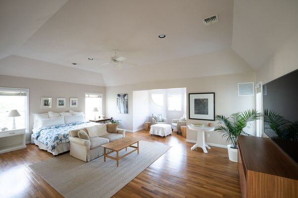 Bedroom, Interior, Living room, Recessed Lighting, Wood Texture Flooring
