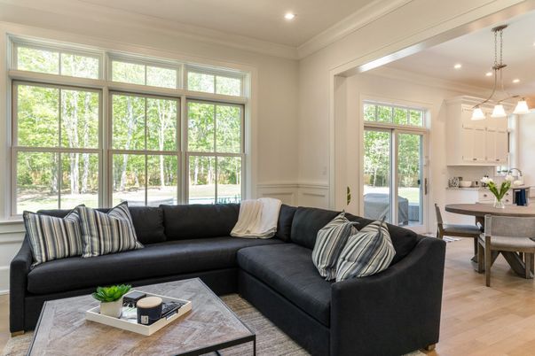 Dining room, Interior, Living room, Pendant Lights, Recessed Lighting, Wood Texture Flooring