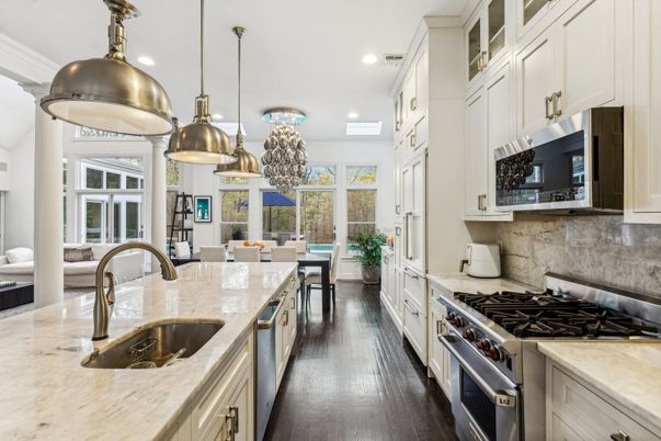 Dining room, Interior, Kitchen, Pendant Lights, Recessed Lighting, Stainless Steel Appliances, Wood Texture Flooring