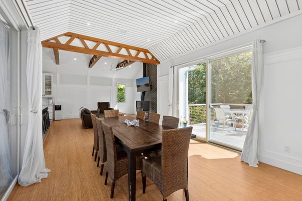 Dining room, Interior, Recessed Lighting, Wooden Beams, Wood Texture Flooring