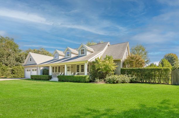 Attached, Exterior, Facade, Farmhouse