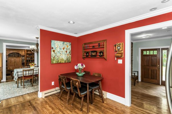 Chandelier, Dining room, Interior, Recessed Lighting, Wood Texture Flooring