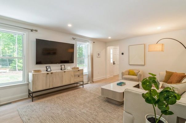 Interior, Living room, Recessed Lighting, Wood Texture Flooring