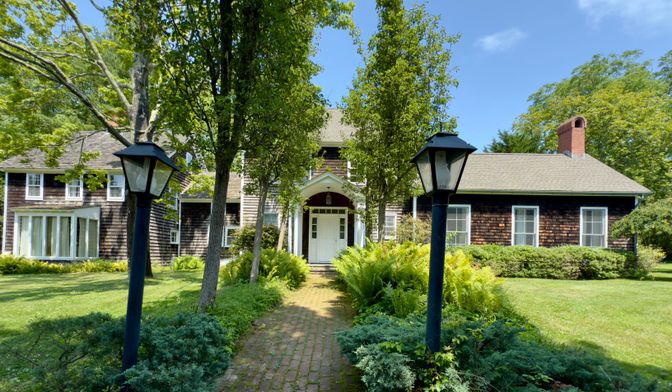 Backyard, Exterior, Facade, Brick Facade, Cape Cod