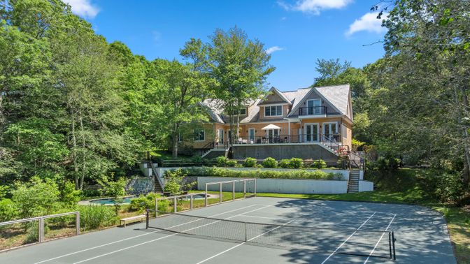 Exterior, Tennis Courts
