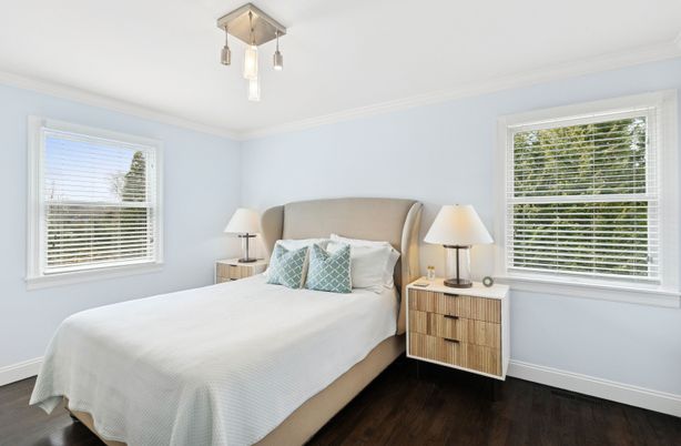 Bedroom, Interior, Pendant Lights, Wood Texture Flooring