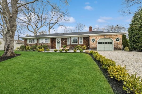 Attached, Exterior, Facade, Brick Facade, Ranch