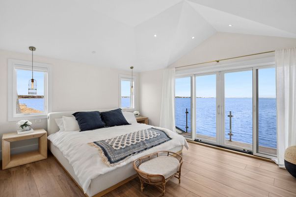 Bedroom, Interior, Pendant Lights, Recessed Lighting, Water, Wood Texture Flooring
