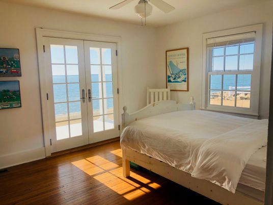 Bedroom, Interior, Water, Wood Texture Flooring