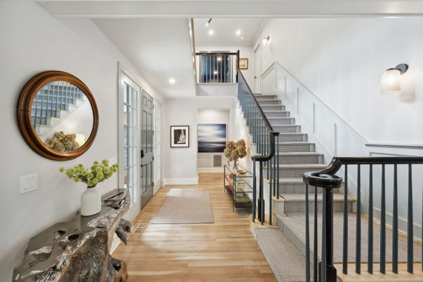 Interior, Recessed Lighting, Wood Texture Flooring