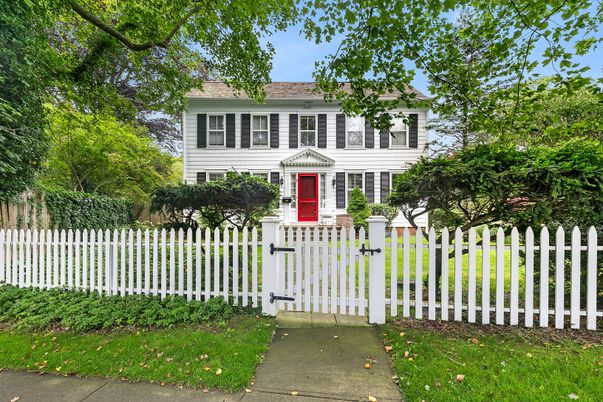 Backyard, Exterior, Facade, Georgian