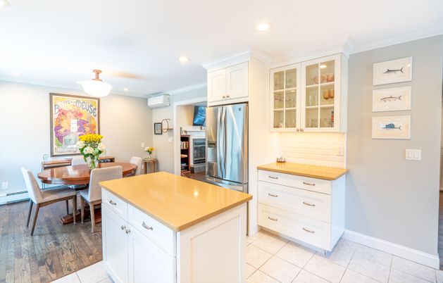 Dining room, Interior, Kitchen, Recessed Lighting, Stainless Steel Appliances, Wood Texture Flooring