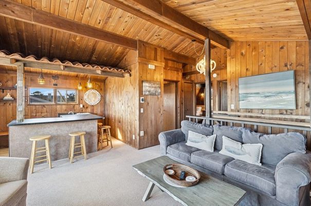 Interior, Living room, Pendant Lights, Wooden Beams, Wooden Ceilings, Wooden Walls
