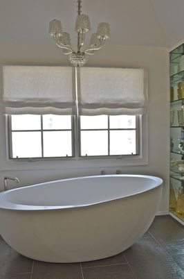 Bathroom, Chandelier, Free Standing Baths, Interior