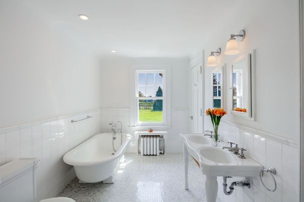 Bathroom, Dual Sink Vanities, Free Standing Baths, Interior, Recessed Lighting