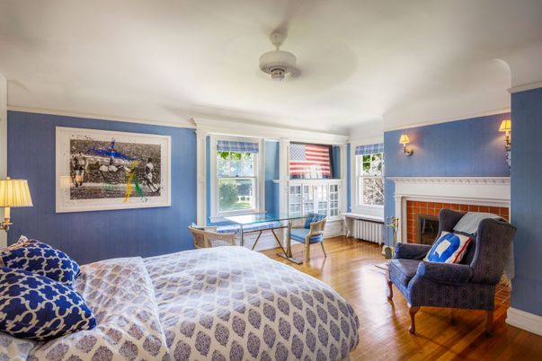 Bedroom, Dining room, Fireplace, Interior, Wood Texture Flooring