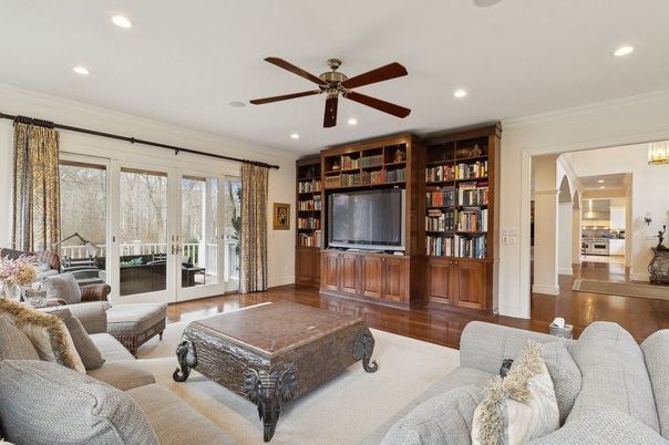 Interior, Living room, Recessed Lighting, Wood Texture Flooring